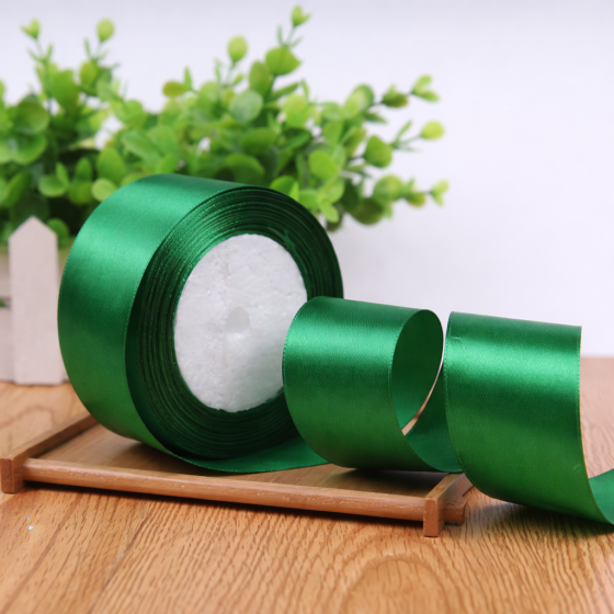 Satenska traka zelena 25mm